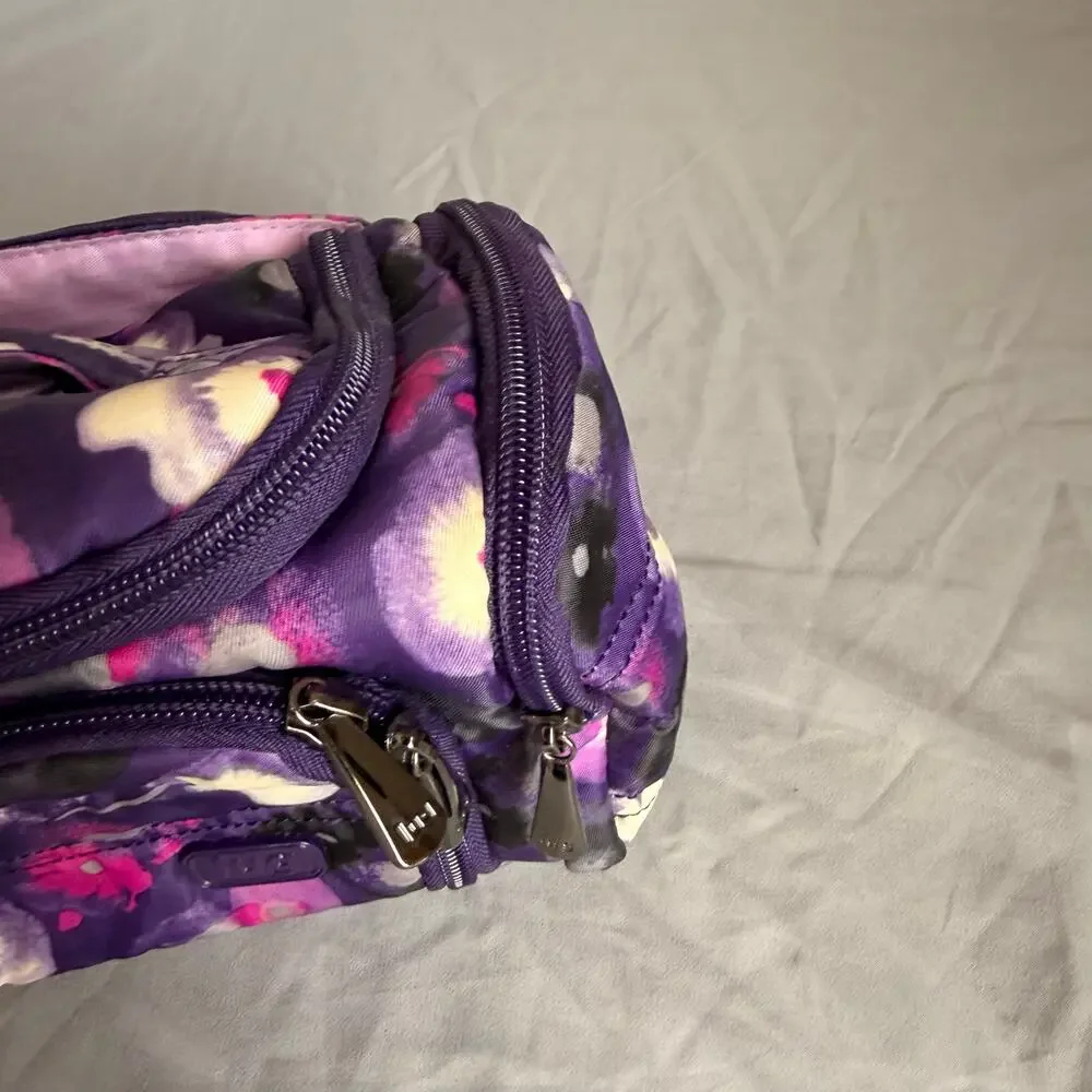 Lug Trolley Purple floral make up bag - Picture 2 of 12